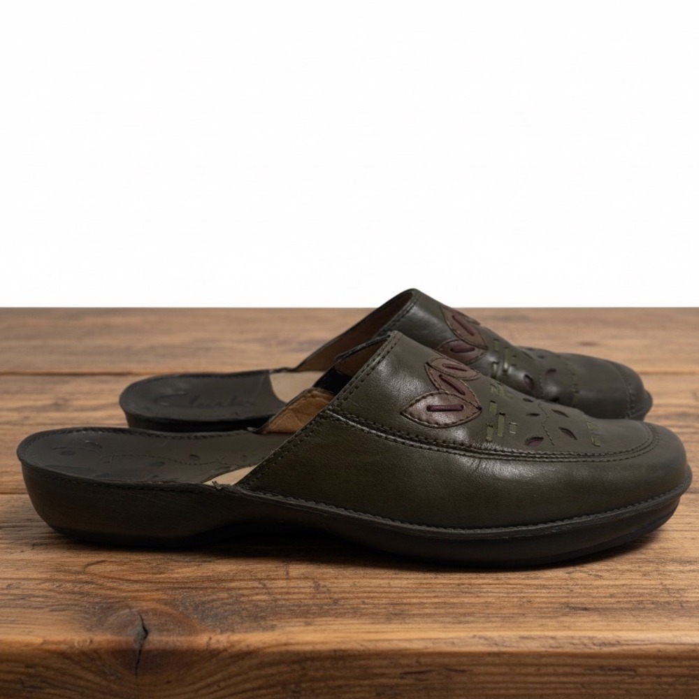 Clarks Leather Mules Leaf Embroidered Laser Cut Clog Slides Olive Green Women 9M